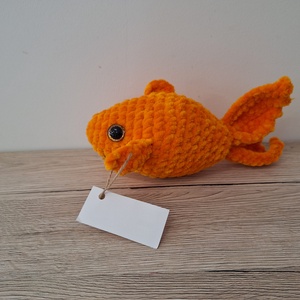 Ari, az amigurumi aranyhal - Meska.hu