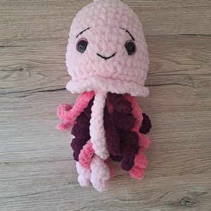Mimi az amigurumi medúza - Meska.hu