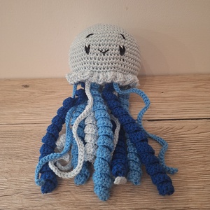 Amigurumi medúza Momó - Meska.hu