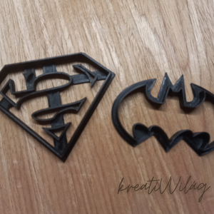 Superman/Batman süteménykiszúró forma (mézeskalács,linzer és keksz kiszúró), Otthon & Lakás, Konyhafelszerelés, tálalás, Sütés, főzés, Sütikiszúró, Mézeskalácssütés, Mindenmás, MESKA