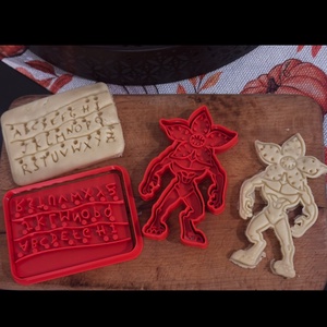 Stranger Things sütiforma - Meska.hu