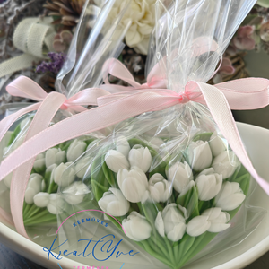 Tulipános szív csokor viaszból  - kellékek & szerszámok - dekorációs kellékek - dekorációs gyertya - Meska.hu