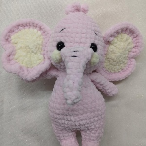 Horgolt rózsaszín elefánt, Játék & Sport, Plüssállat & Játékfigura, Elefánt, Horgolás, MESKA