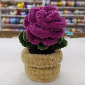 Horgolt rózsa kaspóban � romantikus örök virág ajándék, lakásdekor - Meska.hu