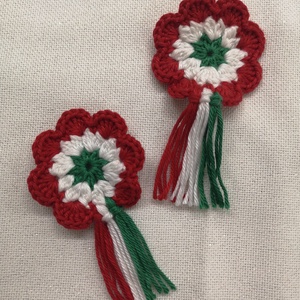 Horgolt kokárda - Meska.hu