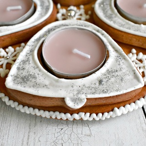 Mézeskalács adventi koszorú harangos ( fehér-rózsaszín) - karácsony - adventi díszek - adventi gyertyadíszek és koszorúdíszek - Meska.hu