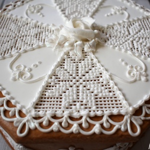 Mézeskalács doboz fehér hímzett, rózsás  - esküvő - emlék & ajándék - doboz - Meska.hu