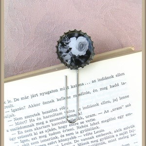 Monokróm rózsa söröskupak könyvjelző - könyv & zene - könyvjelző - Meska.hu