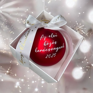 Díszdoboz+ Az első közös karácsonyunk 8 cm-es üveggömb. - Meska.hu