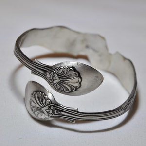 'Silver Clams' - antik fém karkötő különleges mintázattal (KK015) -  - Meska.hu