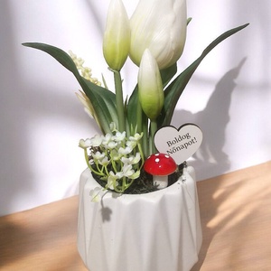 Nőnapi Dekor Tulipán Kaspóban, Otthon & Életmód, Virágdekoráció, Virágok, Virágcsokor, , MESKA