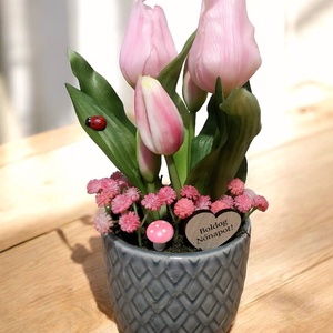 Nőnapi Dekor Tulipán Kaspóban, Otthon & Életmód, Virágdekoráció, Virágok, Virágcsokor, , MESKA