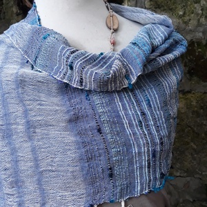 Indigós hatású kendő - ruha & divat - sál, sapka, kendő - vállkendő - Meska.hu