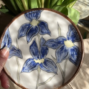 Kézzel készített kerámia desszertes tányér � Irisz 15 cm - otthon & életmód - konyhafelszerelés, tálalás - tálalás - tányér & étkészlet - Meska.hu