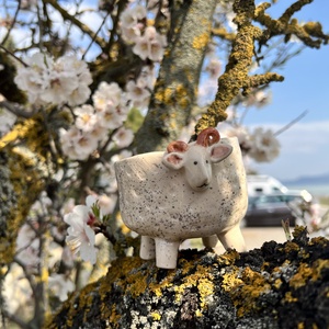 Kézműves kerámia Bárányka - otthon & életmód - virágdekoráció - virágtartó - váza - Meska.hu