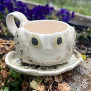 Mini Békás Eszpresszó Készlet � Bögre és Kistányér (180 ml) - otthon & életmód - konyhafelszerelés, tálalás - tálalás - bögre & csésze - Meska.hu