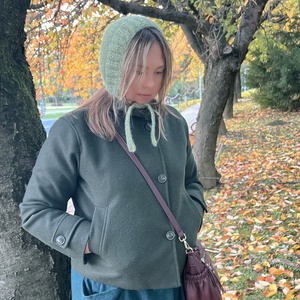 Kézzel kötött alpaka bonnet, Ruha & Divat, Sál, Sapka, Kendő, Sapka, Kötés, Pihe-puha, kézzel kötött bonnet stílusú sapka prémium minőségű, Air DROPS fonalból.  
A baby alpaká..., MESKA