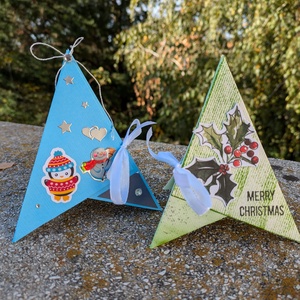 Kék és zöld 3D asztaldísz és képeslap, Karácsony, Karácsonyi ajándékozás, Karácsonyi képeslap, üdvözlőlap, ajándékkísérő, Papírművészet, MESKA