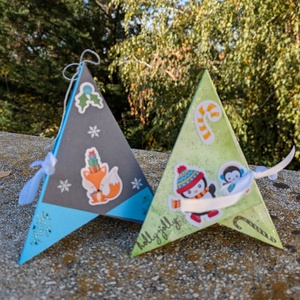 Kék és zöld 3D asztaldísz és képeslap - karácsony - karácsonyi ajándékozás - karácsonyi képeslap, üdvözlőlap, ajándékkísérő - Meska.hu