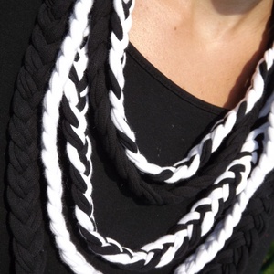 AKCIÓ! Feketén-fehéren - fonott textilnyaklánc -  - Meska.hu