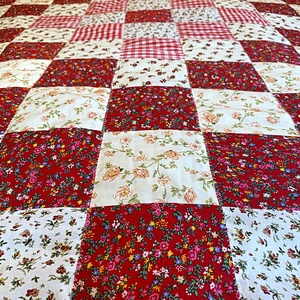 Patchwork takaró párnával - Meska.hu