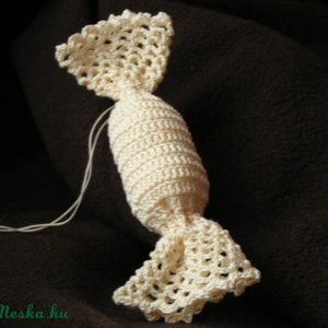 Horgolt szaloncukor csont színben -  - Meska.hu