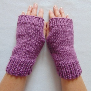 Goré- kötött kézmelegítő. M-L méretű. Puha, meleg és elegáns, rövid kötött kézmelegítő/ ujjatlan kesztyű - ruha & divat - sál, sapka, kendő - kesztyű - Meska.hu