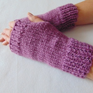 Goré- kötött kézmelegítő. M-L méretű. Puha, meleg és elegáns, rövid kötött kézmelegítő/ ujjatlan kesztyű - ruha & divat - sál, sapka, kendő - kesztyű - Meska.hu