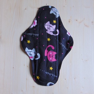 31 cm-es mosható betét / fekete-rózsaszín cica mintás , Szépségápolás, Intim higiénia, Intimbetét, Varrás, MESKA