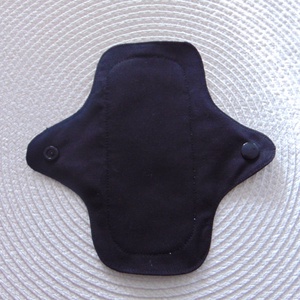 16 cm-es MINI betét- fekete , Szépségápolás, Intim higiénia, Intimbetét, Varrás, MESKA