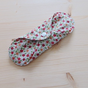 20 cm-es mosható betét / narancssárga, piros kisvirág mintás   - szépségápolás - intim higiénia - intimbetét - Meska.hu