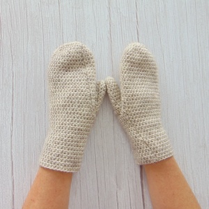 Bézs- horgolt egyujjas kesztyű. M-L méretű. Színátmenetes, vastag, meleg és puha egyujjas kesztyű - ruha & divat - sál, sapka, kendő - kesztyű - Meska.hu Bézs- horgolt egyujjas kesztyű. M-L méretű. Színátmenetes, vastag, meleg és puha egyujjas kesztyű - ruha & divat - sál, sapka, kendő - kesztyű - Meska.hu
