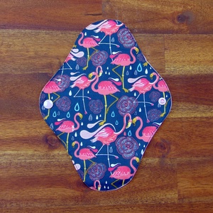 24 cm-es mosható betét- vékony / flamingó mintás , Szépségápolás, Intim higiénia, Intimbetét, Varrás, MESKA