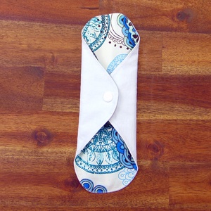 24 cm-es mosható betét- vékony / kék mandala mintás  - szépségápolás - intim higiénia - intimbetét - Meska.hu
