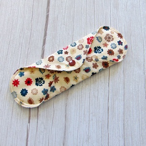 23 cm-es mosható női betét- barna, bordó, kék virág mintás /intimbetét, mosható textil betét, környezetbarát termék - szépségápolás - intim higiénia - intimbetét - Meska.hu