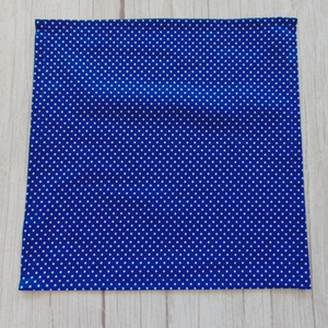 Textil szalvéta: királykék- fehér pöttyös - táska & tok - uzsonna- & ebéd tartó - szendvics csomagoló - Meska.hu