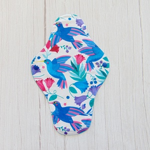 31 cm-es mosható női betét- maxi / kék kolibri mintás / mosható textil betét, környezetbarát termék, Szépségápolás, Intim higiénia, Intimbetét, Varrás, MESKA