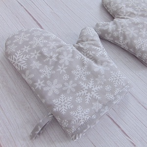 Edényfogó kesztyű / szürke - fehér hópehely mintás, Otthon & Életmód, Konyhafelszerelés, tálalás, Konyhai textil, Edényfogó & Edényfedő, Varrás, MESKA