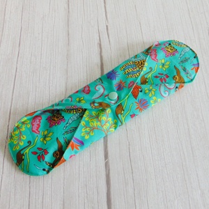 29 cm-es mosható betét / dzsungel mintás - menta - szépségápolás - intim higiénia - intimbetét - Meska.hu