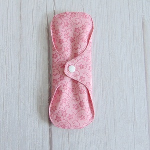 21 cm-es mosható betét  / rózsaszín virágok és indák, Szépségápolás, Intim higiénia, Intimbetét, Varrás, MESKA