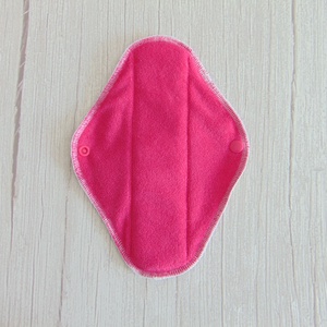 LARA mosható betét 23 cm / Pink frottír : rózsaszín - fehér indák - szépségápolás - intim higiénia - intimbetét - Meska.hu