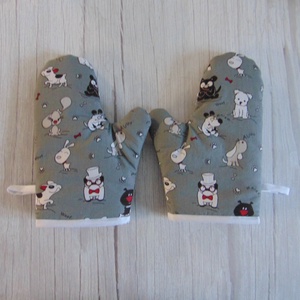 Edényfogó kesztyű / vidám kutyák - otthon & életmód - konyhafelszerelés, tálalás - konyhai textil - edényfogó & edényfedő - Meska.hu