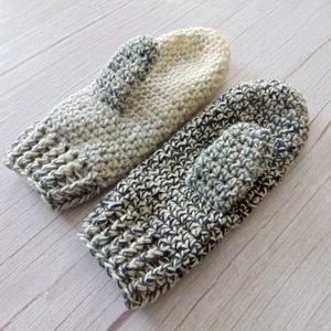 Fekete - fehér / horgolt egyujjas kesztyű. S-M méretű. / Színátmenetes, vastag, meleg és puha egyujjas kesztyű - ruha & divat - sál, sapka, kendő - kesztyű - Meska.hu