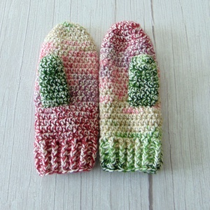 Bordó - zöld / horgolt egyujjas kesztyű. S-M méretű. / Színátmenetes, vastag, meleg és puha egyujjas kesztyű - ruha & divat - sál, sapka, kendő - kesztyű - Meska.hu