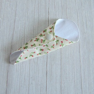 Mosható tanga tisztasági betét / apró rózsaszín rózsák - szépségápolás - intim higiénia - tisztasági betét - Meska.hu