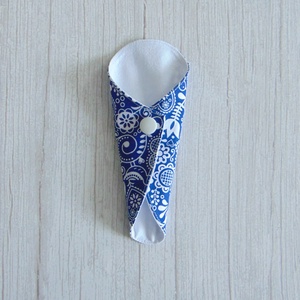 Mosható tanga tisztasági betét / kék - fehér népmesés, Szépségápolás, Intim higiénia, Tisztasági betét, Varrás, MESKA