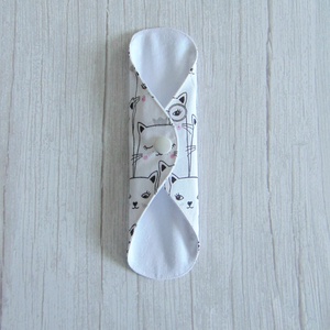 Lara tisztasági betét 19,5 cm / rajzolt cicák / mosható textil betét, mosható tisztasági betét, mosibetét, Szépségápolás, Intim higiénia, Tisztasági betét, Varrás, MESKA