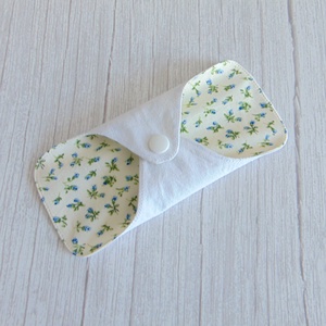 Dana mosható tisztasági betét 16 cm / apró kék rózsák - szépségápolás - intim higiénia - tisztasági betét - Meska.hu