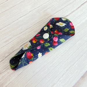 Mosható tanga tisztasági betét / eper és virág - szépségápolás - intim higiénia - tisztasági betét - Meska.hu