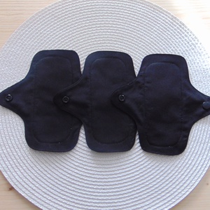 Dana MINI betét csomag (3 db/ cs) 16 cm / fekete / mosható betét, mosható intimbetét - szépségápolás - intim higiénia - tisztasági betét - Meska.hu